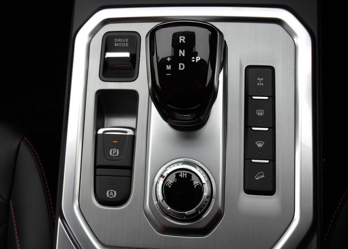 Used 1
                    JAC T9
                     for Sale Image