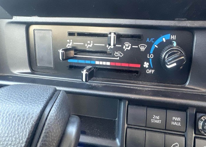 Used 1
                    TOYOTA
                     for Sale Image