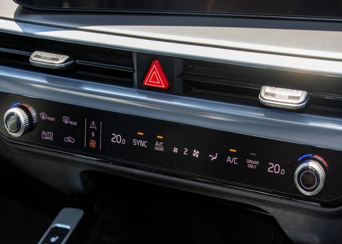 Used 1
                    KIA
                     for Sale Image