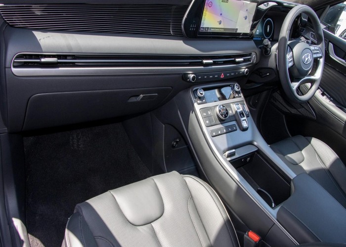 Used 1
                    HYUNDAI
                     for Sale Image