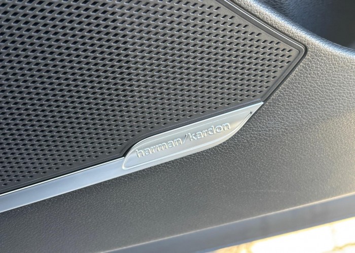 Used 1
                    KIA
                     for Sale Image