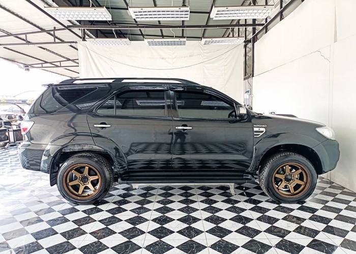 Used 5
                    TOYOTA
                     for Sale Image