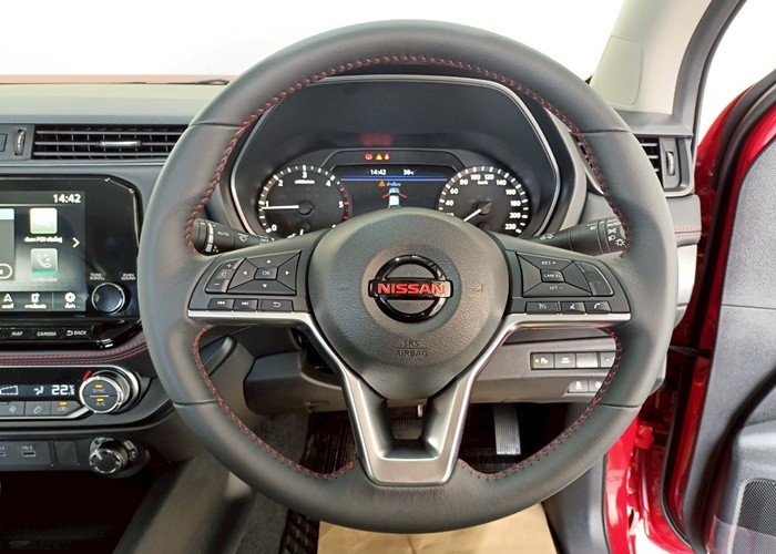 Used 1
                    NISSAN
                     for Sale Image