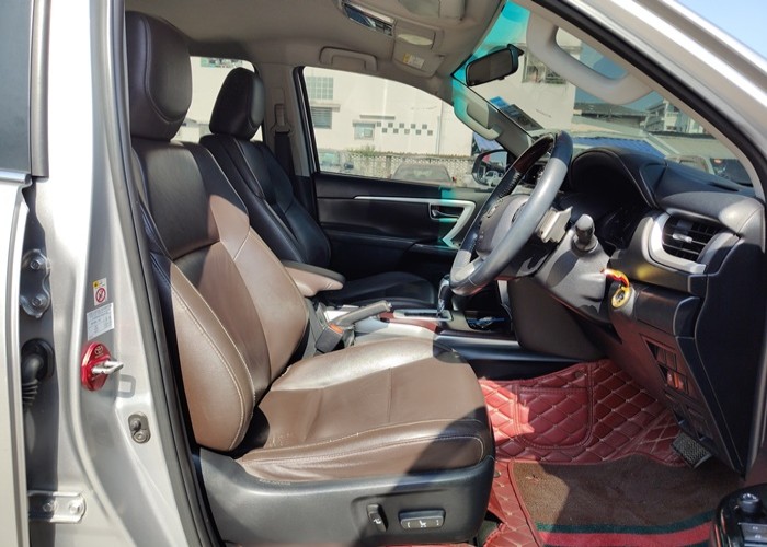 Used 11
                    TOYOTA
                     for Sale Image