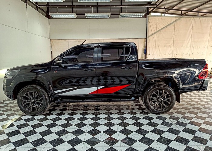 Used 11
                    TOYOTA
                     for Sale Image