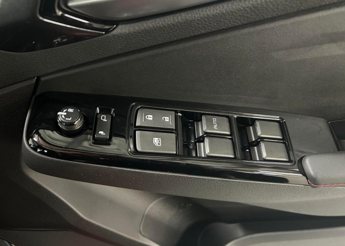 Used 1
                    ISUZU
                     for Sale Image