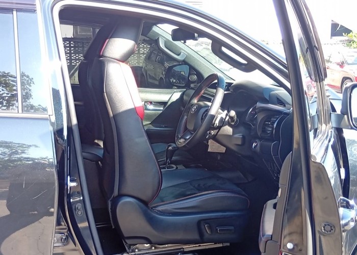 Used 7
                    TOYOTA
                     for Sale Image