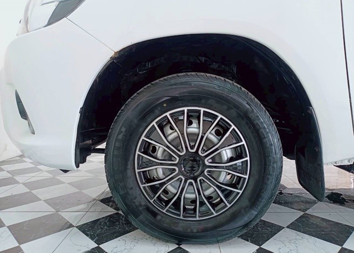 Used 11
                    TOYOTA
                     for Sale Image